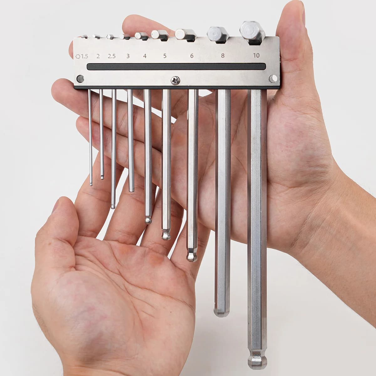 Giá đỡ treo tường sắp xếp cờ lê và lục giác 9 ngăn