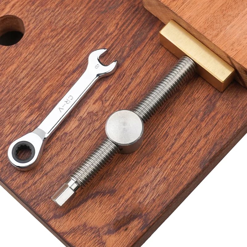 Kẹp bàn điều chỉnh cho bàn làm việc 19/20mm