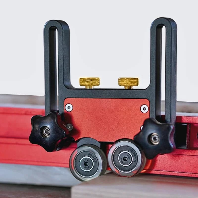 Tấm Ép Chống Nảy Con Lăn Điều Chỉnh Cho Bàn Cưa Vòng